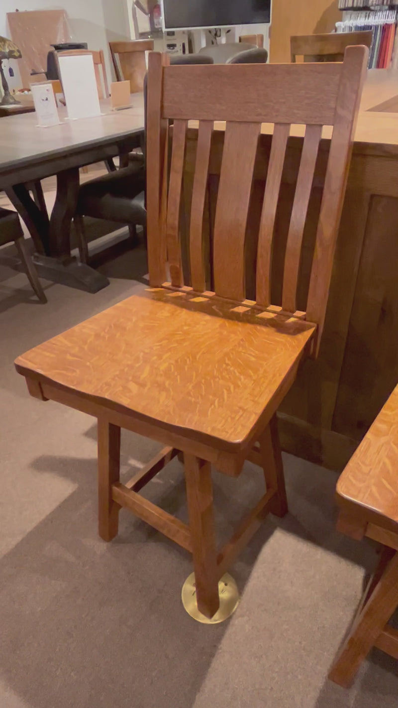 Amish made Kingsbury 4 Swivel Barstools Set video - Oak For Less® Furniture